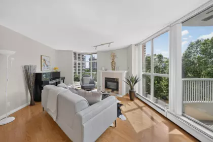 802 6188 Patterson Avenue, Burnaby, BC, Burnaby — Apartment/Condo for sale