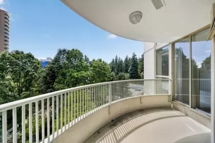Guest Bathroom Photo of 802 6188 Patterson Avenue, Burnaby, BC