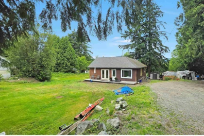 Front Yard Photo of 34397 Dewdney Trunk Road, Mission, BC