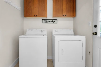 Powder Room Photo of 34397 Dewdney Trunk Road, Mission, BC