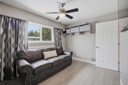 Basement Recreation Room Photo of 8762 Cornwall Crescent, Chilliwack, BC