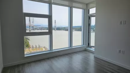 Backyard Photo of 802 660 Quayside Drive, New Westminster, BC