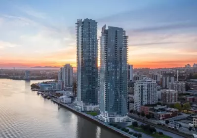 802 660 Quayside Drive, New Westminster, BC, New Westminster — Apartment/Condo for sale