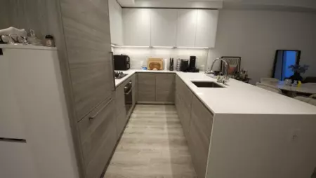 Kitchen Photo of 802 660 Quayside Drive, New Westminster, BC
