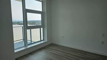 Swimming Pool Photo of 802 660 Quayside Drive, New Westminster, BC