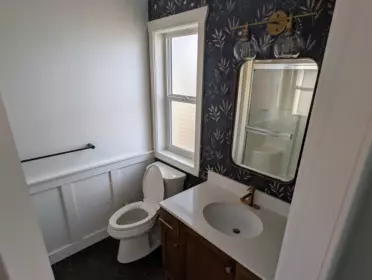 Laundry Room Photo of 43 5837 Sappers Way, Chilliwack, BC