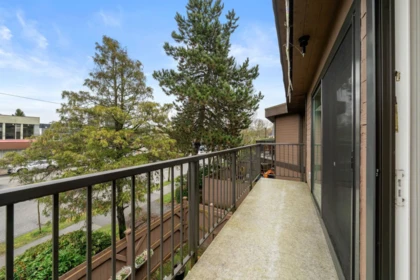 Kitchen Photo of 204 3136 Kingsway, Vancouver, BC