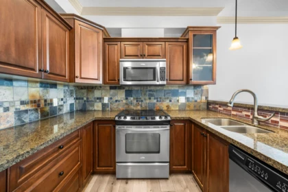 307 45893 Chesterfield Avenue, Chilliwack, BC, Chilliwack — Apartment/Condo for sale