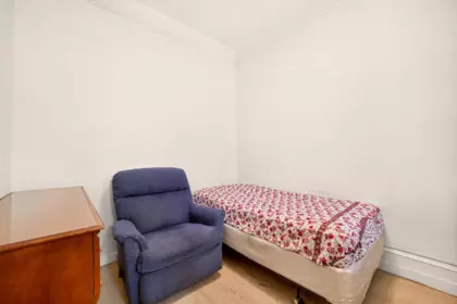 Primary Bedroom Photo of 777 E Pender Street, Vancouver, BC