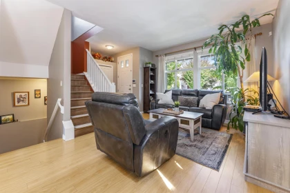 Breakfast Nook Photo of 14876 56a Avenue, Surrey, BC