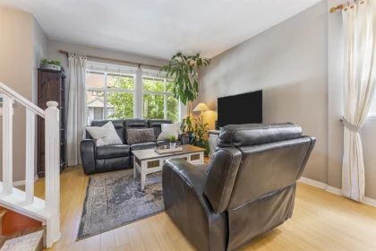Kitchen Island Photo of 14876 56a Avenue, Surrey, BC