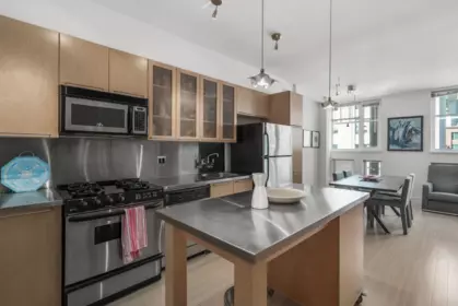 402 1072 Hamilton Street, Vancouver, BC, Vancouver — Apartment/Condo for sale