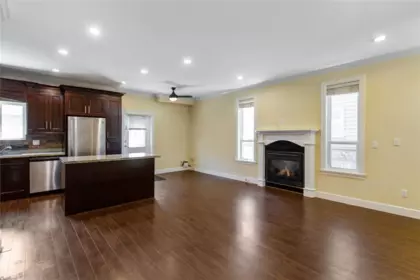 7240 Stride Avenue, Burnaby, BC, Burnaby — Half Duplex for sale