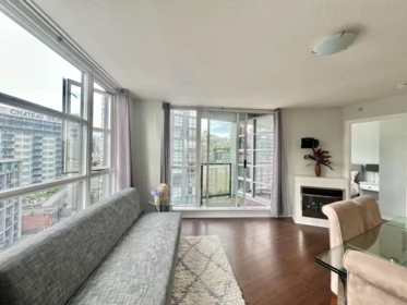 1102 1199 Seymour Street, Vancouver, BC, Vancouver — Apartment/Condo for sale