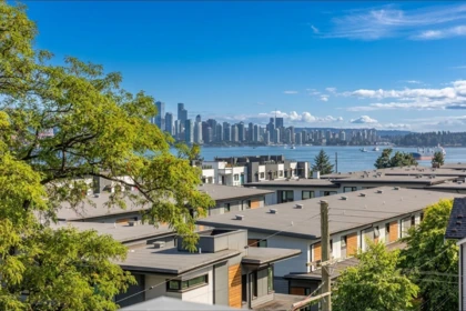 403 615 E 3rd Street, North Vancouver, BC, North Vancouver — Apartment/Condo for sale