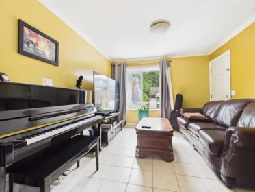 Primary Bedroom Photo of 6615 Dufferin Avenue, Burnaby, BC
