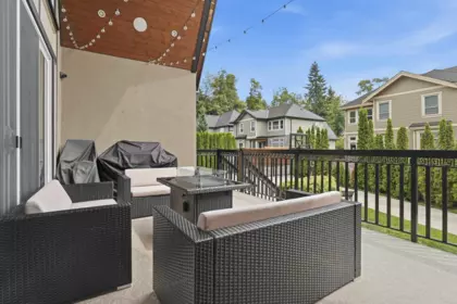 Office / Den Photo of 17108 4 Avenue, Surrey, BC