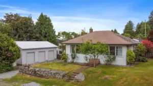 7489 Maple Street, Mission, BC