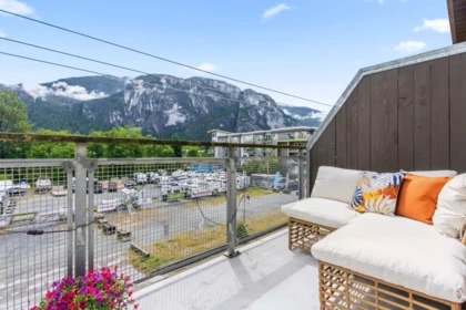 306 38142 Cleveland Avenue, Squamish, BC, Squamish — Apartment/Condo for sale