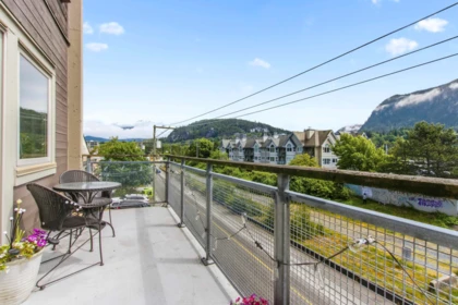 306 38142 Cleveland Avenue, Squamish, BC, Squamish — Apartment/Condo for sale