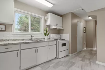 Basement Recreation Room Photo of 46359 Chilliwack Central Road, Chilliwack, BC