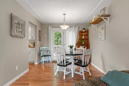Breakfast Nook Photo of 46359 Chilliwack Central Road, Chilliwack, BC