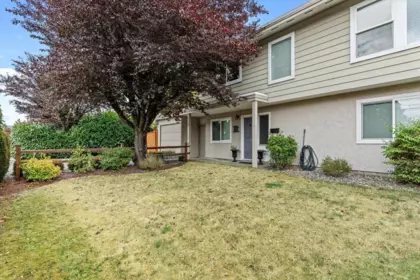 Hot Tub / Spa Photo of 46359 Chilliwack Central Road, Chilliwack, BC
