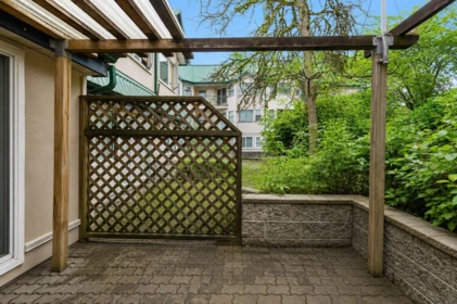 Entry Foyer Photo of 114 918 Roderick Avenue, Coquitlam, BC