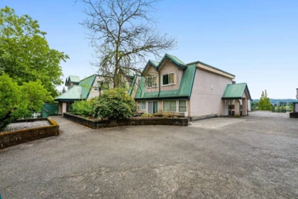 114 918 Roderick Avenue, Coquitlam, BC, Coquitlam — Apartment/Condo for sale