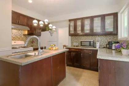 Breakfast Nook Photo of 21727 Ridgeway Crescent, Maple Ridge, BC