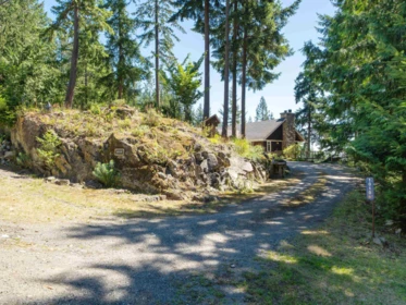 1010 Cowan Point Drive, Bowen Island, BC, Bowen Island — Single Family Residence for sale