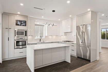 Kitchen Photo of 812 Montroyal Boulevard, North Vancouver, BC