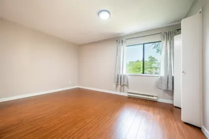 Breakfast Nook Photo of 805 10620 150 Street, Surrey, BC