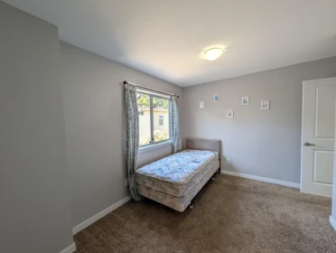 Bedroom 3 Photo of 2 9055 Ashwell Road, Chilliwack, BC