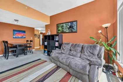 Kitchen Photo of 422 2551 Parkview Lane, Port Coquitlam, BC