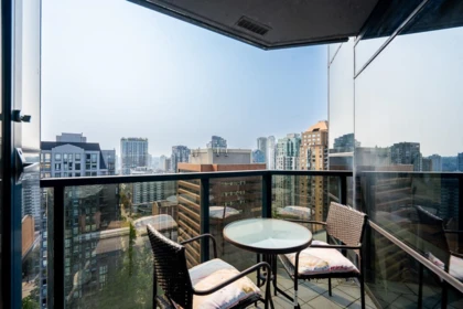 Hot Tub / Spa Photo of 1907 1050 Burrard Street, Vancouver, BC