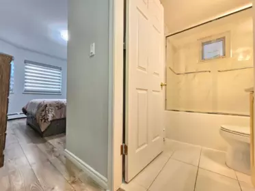 Entry Foyer Photo of 5521 Dundee Street, Vancouver, BC