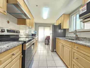 5521 Dundee Street, Vancouver, BC, Vancouver — Single Family Residence for sale