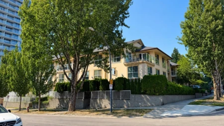 Backyard Photo of 6 9977 138 Street, Surrey, BC