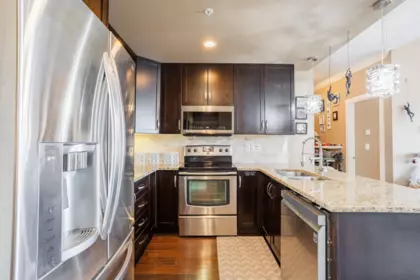 Kitchen Photo of 413 3192 Gladwin Road, Abbotsford, BC