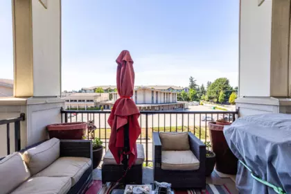 Swimming Pool Photo of 413 3192 Gladwin Road, Abbotsford, BC