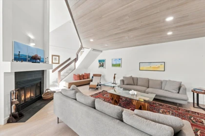Breakfast Nook Photo of 4 4637 Blackcomb Way, Whistler, BC