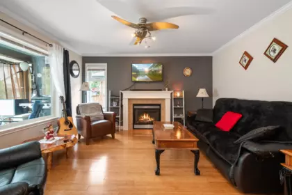 Breakfast Nook Photo of 66022 Park Avenue, Hope, BC