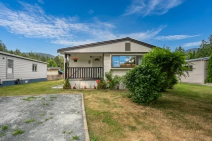 68 3942 Columbia Valley Road, Cultus Lake, BC, Cultus Lake — Manufactured Home for sale