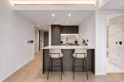 1301 1408 Robson Street, Vancouver, BC, Vancouver — Apartment/Condo for sale