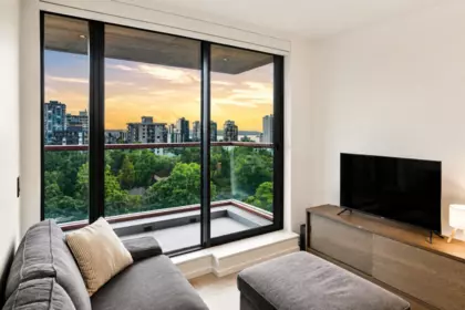 1301 1408 Robson Street, Vancouver, BC, Vancouver — Apartment/Condo for sale