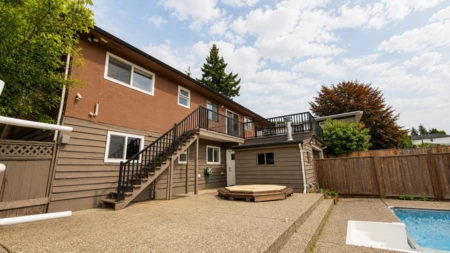 Living Room Photo of 7940 Burnlake Drive, Burnaby, BC