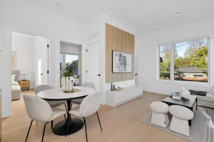 Kitchen Island Photo of 2754 Graveley Street, Vancouver, BC