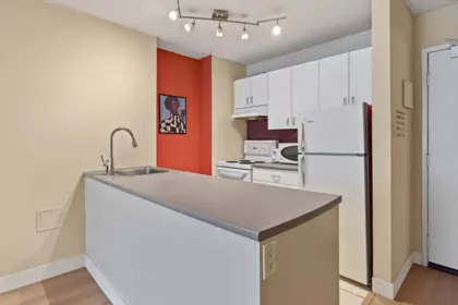 Family Room Photo of 206 950 Drake Street, Vancouver, BC