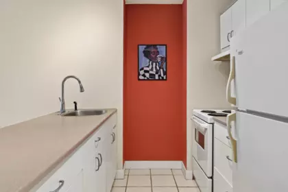 Primary Bathroom Photo of 206 950 Drake Street, Vancouver, BC